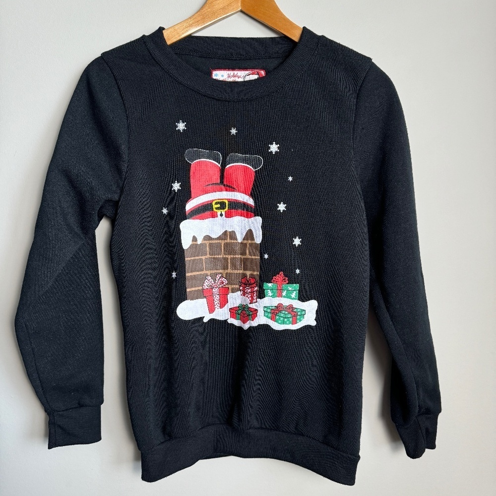 Holiday Funny Christmas Sweatshirt Women's Black Size Small Santa Chimney Stuck